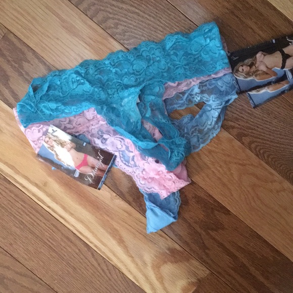 Lace Panties - Picture 2 of 3